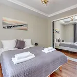 Lion Apartments - Costa Brava Studio